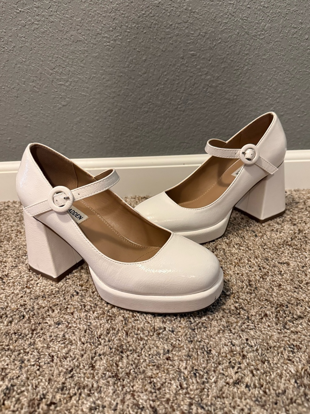 Steve Madden White Mary Jane Block Heels